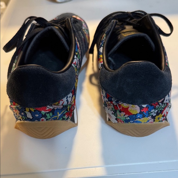 adidas Liberty London Floral Tapestry Suede Stripes Sneakers Size 10 - Picture 10 of 14